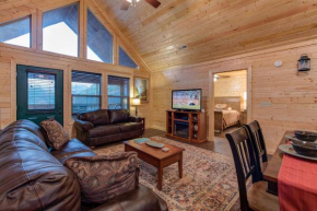 Emily's Hideaway, 4 Bedroom, Mountain View, Hot Tub, WiFi, Arcade, Sleeps 11